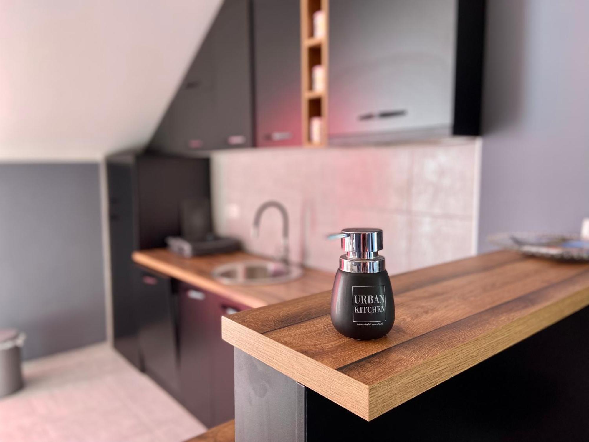 Banicevic Apartmani Дженовичи Экстерьер фото