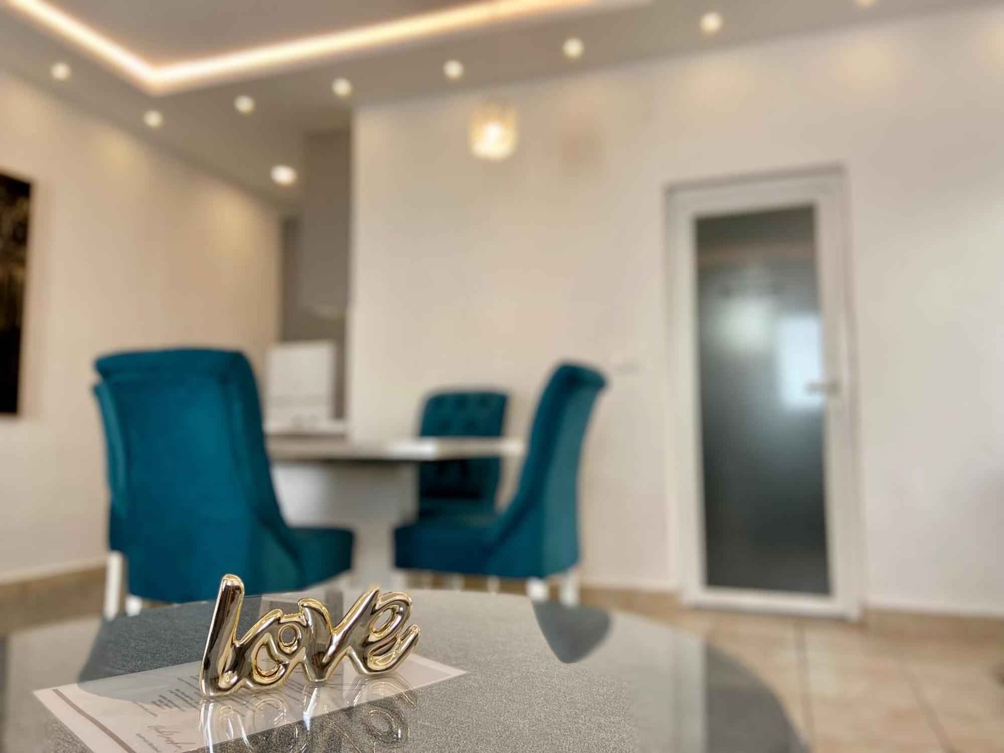 Banicevic Apartmani Дженовичи Экстерьер фото