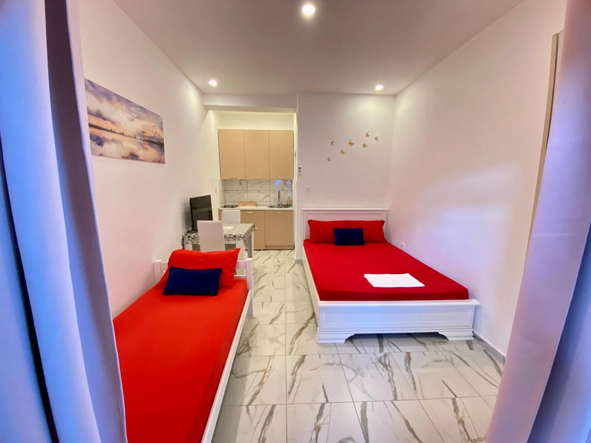 Banicevic Apartmani Дженовичи Экстерьер фото