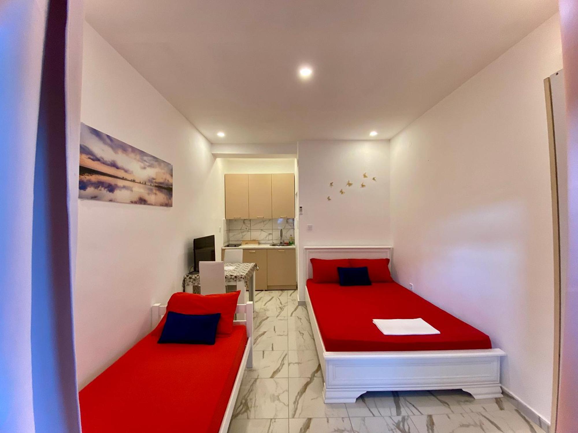 Banicevic Apartmani Дженовичи Экстерьер фото