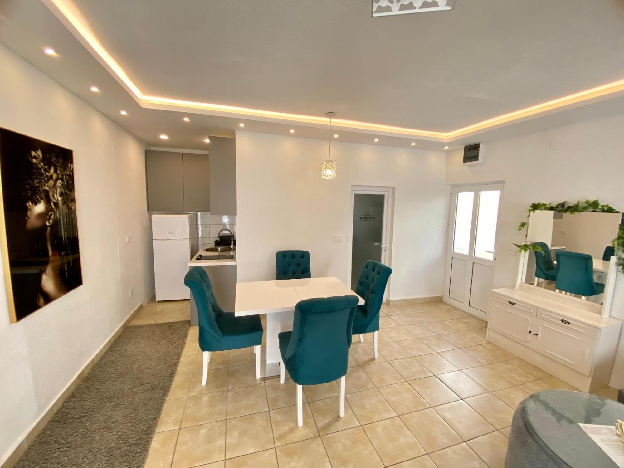 Banicevic Apartmani Дженовичи Номер фото