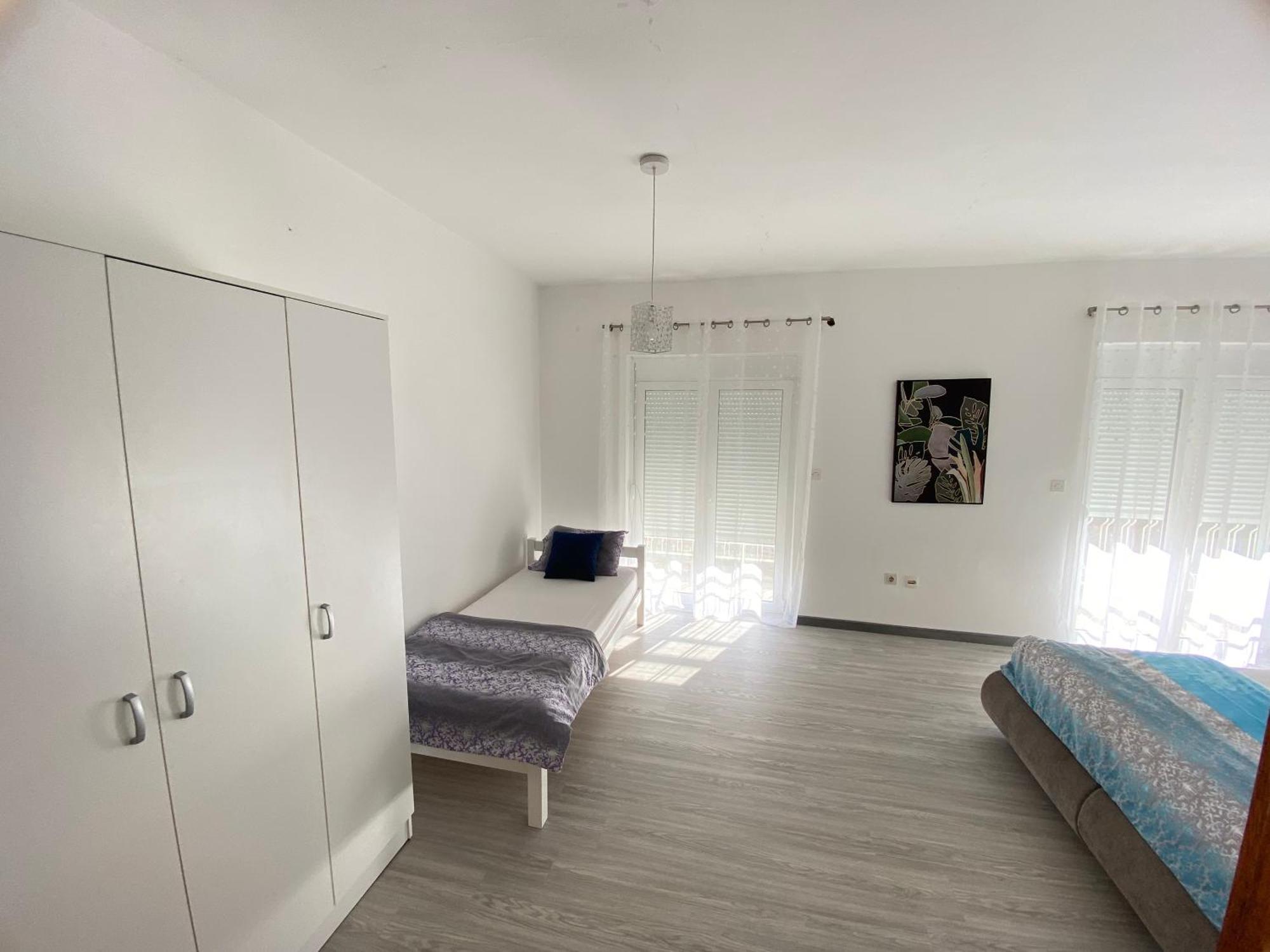 Banicevic Apartmani Дженовичи Номер фото